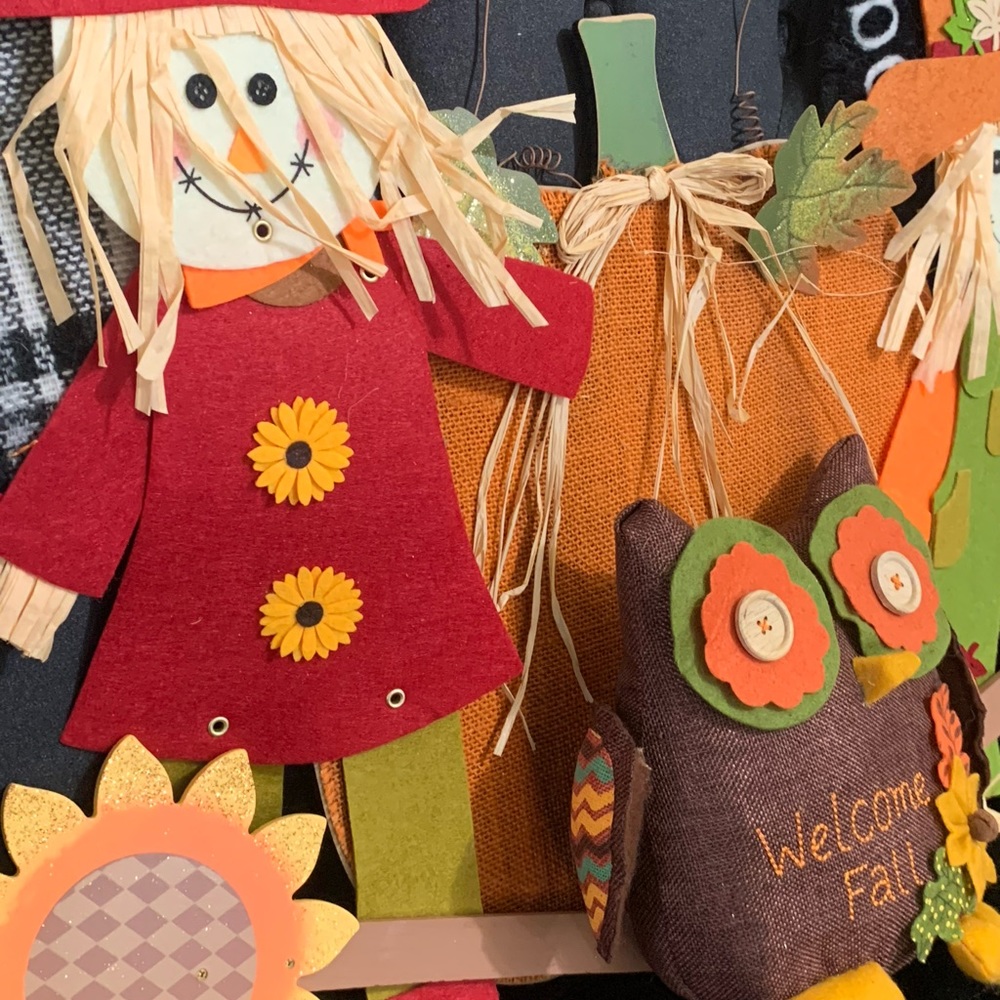 Assorted Fall Decorations - Picture 3 of 4